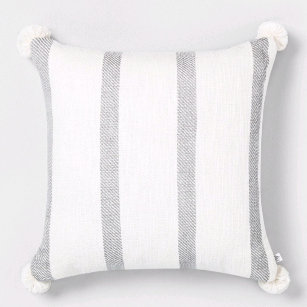 Hearth and hand throw pillow tassel